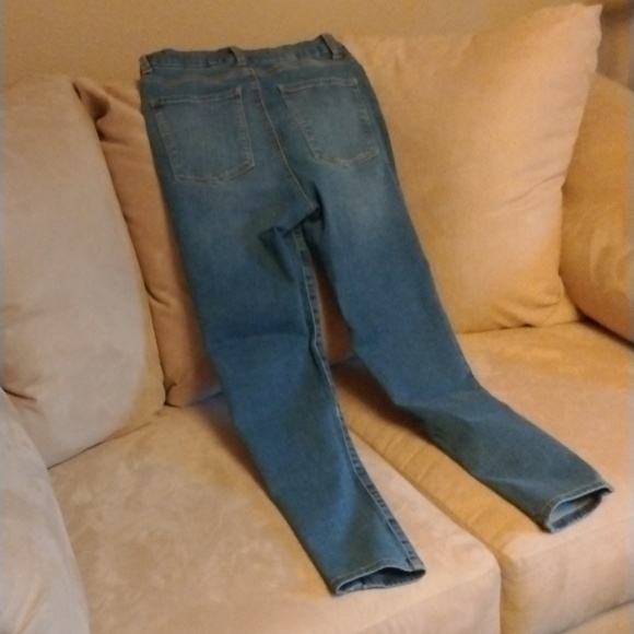 💙EC SUPER HIGH RISE DENIM JEANS💙 - Picture 2 of 3